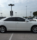 toyota camry hybrid 2007 white sedan hybrid 4 cylinders front wheel drive automatic 76011