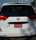 toyota sienna 2013 white van gasoline 6 cylinders front wheel drive automatic 75604
