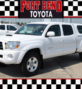 toyota tacoma 2008 white v6 gasoline 6 cylinders 4 wheel drive automatic with overdrive 77469