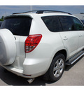 toyota rav4 2006 white suv limited gasoline 6 cylinders front wheel drive automatic 78729