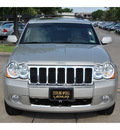 jeep grand cherokee 2008 silver suv overland gasoline 8 cylinders 4 wheel drive automatic with overdrive 77074