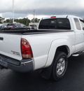 toyota tacoma 2005 white prerunner v6 gasoline 6 cylinders rear wheel drive automatic 28557