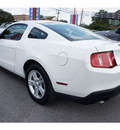 ford mustang 2012 white coupe v6 gasoline 6 cylinders rear wheel drive automatic 78644