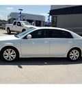 toyota avalon 2011 white sedan gasoline 6 cylinders front wheel drive automatic with overdrive 77706