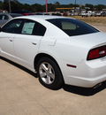 dodge charger 2012 white sedan se gasoline 6 cylinders rear wheel drive automatic with overdrive 76567