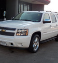 chevrolet suburban 2007 white suv ltz 1500 8 cylinders automatic with overdrive 77074