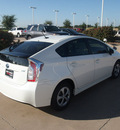 toyota prius 2012 white hatchback three hybrid 4 cylinders front wheel drive automatic 76049