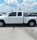 toyota tacoma 2012 white gasoline 4 cylinders 2 wheel drive 5 speed manual 77469
