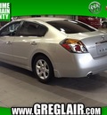 nissan altima 2009 silver sedan 2 5 s gasoline 4 cylinders front wheel drive automatic 79015
