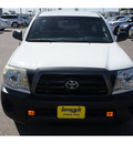 toyota tacoma 2006 white gasoline 4 cylinders rear wheel drive automatic 78572
