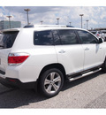 toyota highlander 2012 white suv limited gasoline 6 cylinders front wheel drive automatic 77074