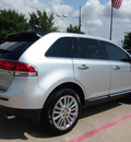 lincoln mkx 2013 silver suv gasoline 6 cylinders front wheel drive automatic 76011