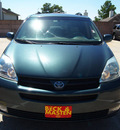 toyota sienna 2005 green van xle gasoline 6 cylinders front wheel drive automatic 77375