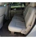 lincoln navigator 2004 beige suv luxury gasoline 8 cylinders rear wheel drive automatic 77043