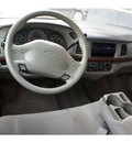 chevrolet impala 2004 silver sedan gasoline 6 cylinders front wheel drive automatic 76513
