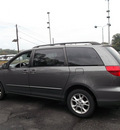 toyota sienna 2004 dk  gray van xle 7 passenger gasoline 6 cylinders all whee drive automatic 08812