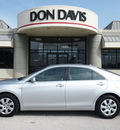 toyota camry 2011 silver sedan le gasoline 4 cylinders front wheel drive automatic 76011