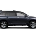 toyota highlander 2013 suv 6 cylinders not specified 27215