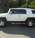 toyota fj cruiser 2010 white suv 6 cylinders automatic 75672