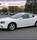 pontiac grand prix 2007 white sedan gasoline 6 cylinders front wheel drive automatic 55124