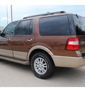 ford expedition 2012 brown suv xlt flex fuel 8 cylinders 2 wheel drive automatic 77074