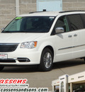 chrysler town country 2013 white van touring l flex fuel 6 cylinders front wheel drive automatic 62034