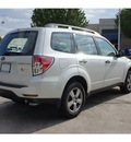 subaru forester 2013 white wagon 2 5x gasoline 4 cylinders all whee drive automatic 77099