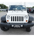 jeep wrangler unlimited 2013 white suv sport gasoline 6 cylinders 4 wheel drive automatic 77515