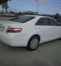 toyota camry 2008 white sedan le 4 cylinders automatic 75503