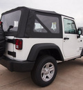 jeep wrangler 2013 white suv sport gasoline 6 cylinders 4 wheel drive 6 speed manual 76011