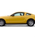 ford mustang 2006 coupe gasoline 6 cylinders rear wheel drive manual automatic 07730