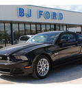 ford mustang 2013 black coupe gt premium 8 cylinders automatic 77575