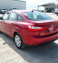 ford focus 2012 red sedan se 4 cylinders automatic 76234