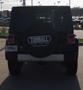 jeep wrangler unlimited 2013 black clear suv sahara gasoline 6 cylinders 4 wheel drive automatic 77375