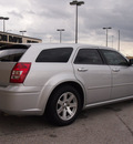 dodge magnum 2007 silver wagon se 6 cylinders automatic 76011