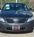toyota camry 2011 gray sedan le 4 cylinders automatic with overdrive 77469