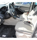 ford focus 2013 gray sedan se 4 cylinders automatic 77532