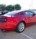 ford mustang 2013 red coupe v6 premium gasoline 6 cylinders rear wheel drive automatic 76011