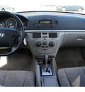hyundai sonata 2006 white sedan gl gasoline 4 cylinders front wheel drive shiftable automatic 77094