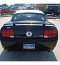 ford mustang 2009 black gasoline 8 cylinders rear wheel drive 5 speed manual 77090