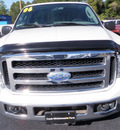 ford f 250 super duty 2006 white xlt diesel 8 cylinders rear wheel drive automatic with overdrive 32401