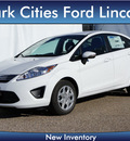 ford fiesta 2013 white sedan se gasoline 4 cylinders front wheel drive automatic 75235