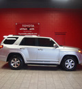 toyota 4runner 2011 silver suv sr5 gasoline 6 cylinders 2 wheel drive automatic 76116