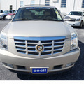 cadillac escalade 2007 gold suv gasoline 8 cylinders all whee drive automatic 78028