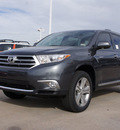 toyota highlander 2013 gray suv limited 6 cylinders automatic 76116
