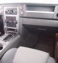 jeep commander 2008 black suv sport gasoline 6 cylinders 4 wheel drive automatic 78016