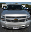 chevrolet avalanche 2010 silver suv flex fuel 8 cylinders 2 wheel drive automatic 77581
