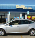 ford focus 2012 silver sedan 4 cylinders automatic 79936