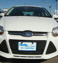 ford focus 2012 white hatchback se 4 cylinders automatic 79936