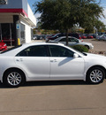 toyota camry 2010 white sedan xle v6 gasoline 6 cylinders front wheel drive automatic 76053